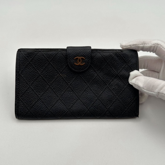 Chanel Caviar Leather CC Wallet - Picture 1 of 12